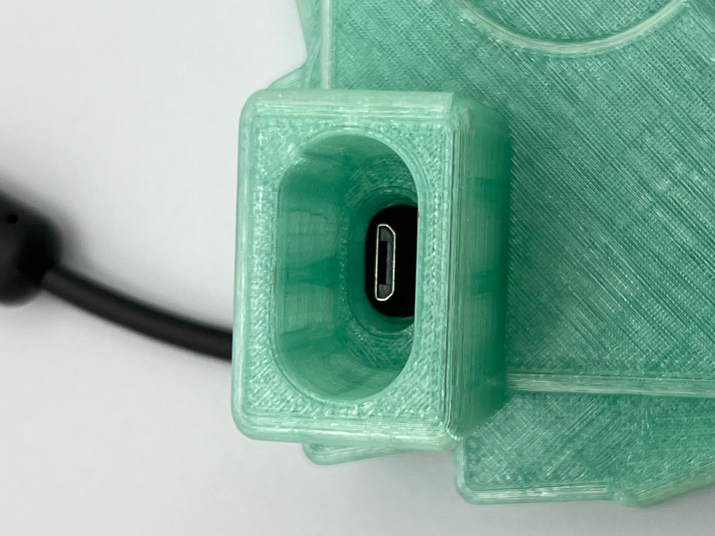 Penguin Luster Battery Holder and Charger